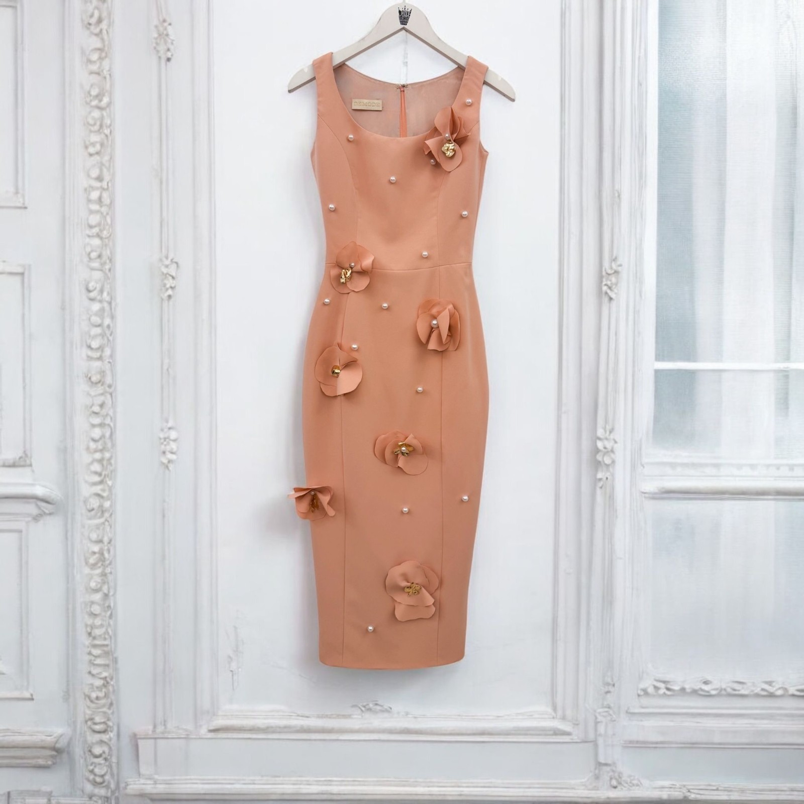 Apricot midi anemone