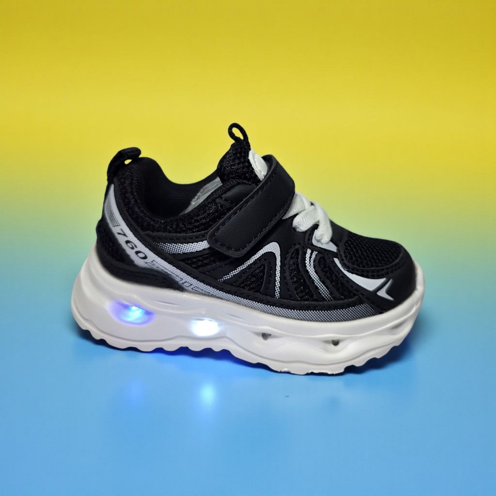Svetlece patike 960-2