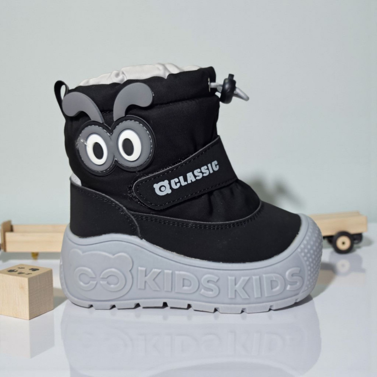 Nepromocive cizmice 124