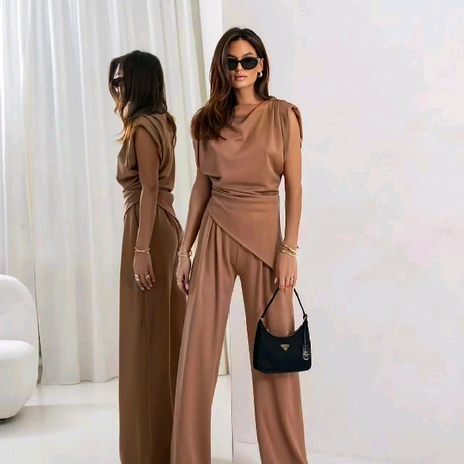 Komplet pantalone i bluza
