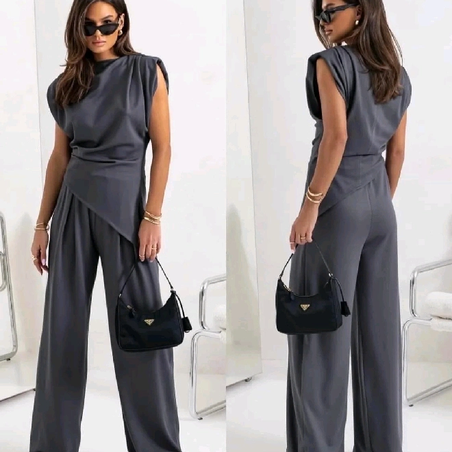 Valentina - Komplet od čvršće likre (pantalone i bluza)