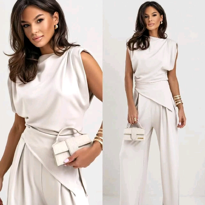 komplet (pantalone i bluza )